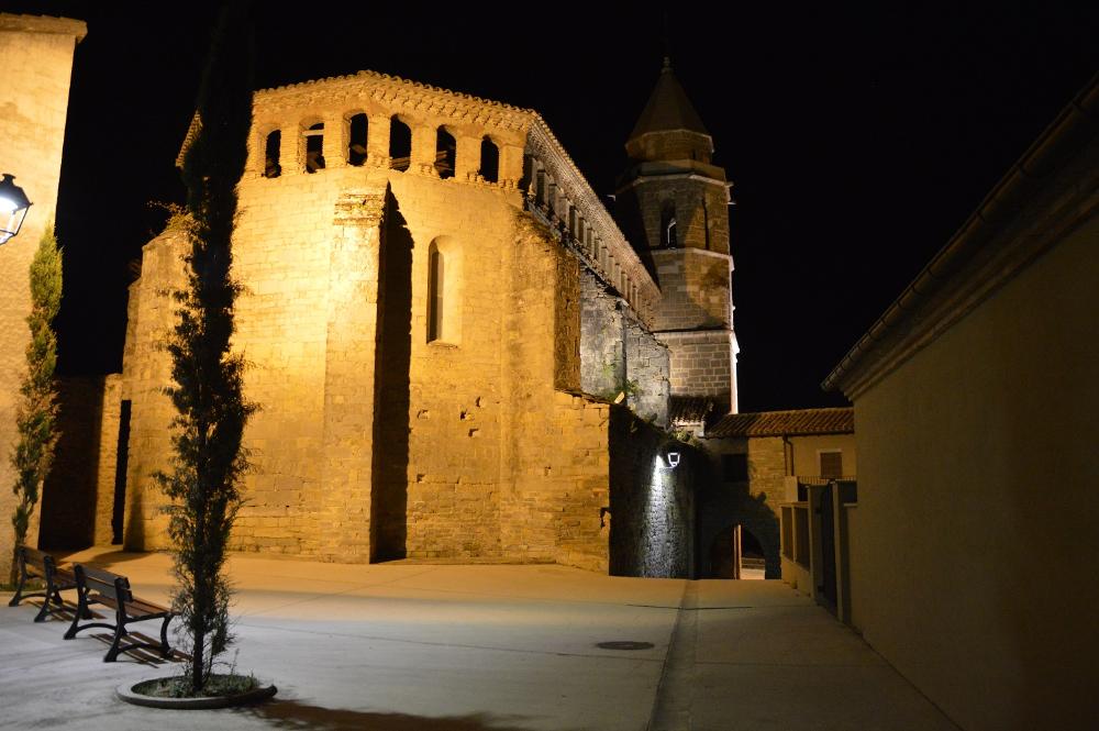 Imagen: iglesia noche placeta